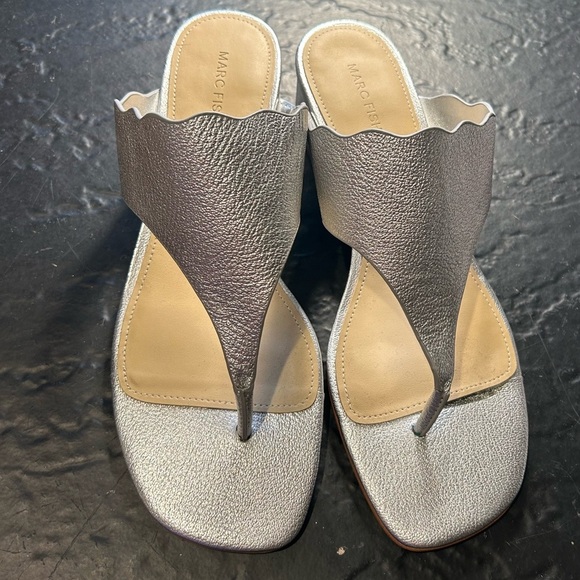 Marc Fisher Shoes - Marc Fisher Silver Textured Leather Block Heel Sandals Size 10